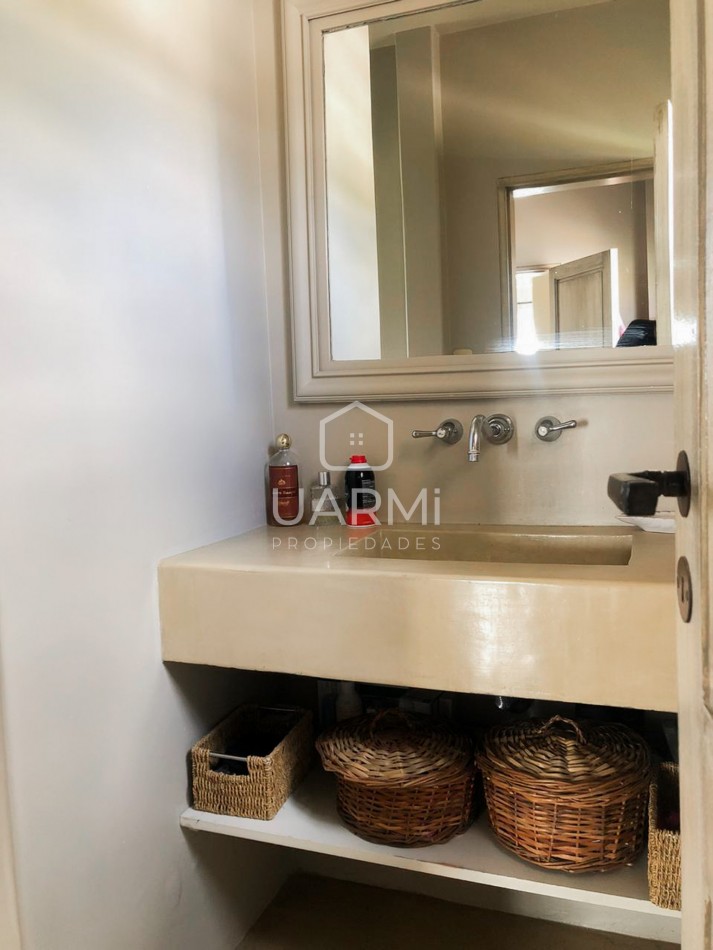 CASA EN VENTA EN EL TIPAL