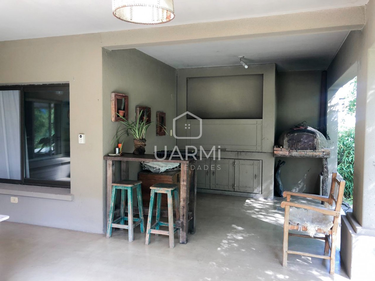 CASA EN VENTA EN EL TIPAL