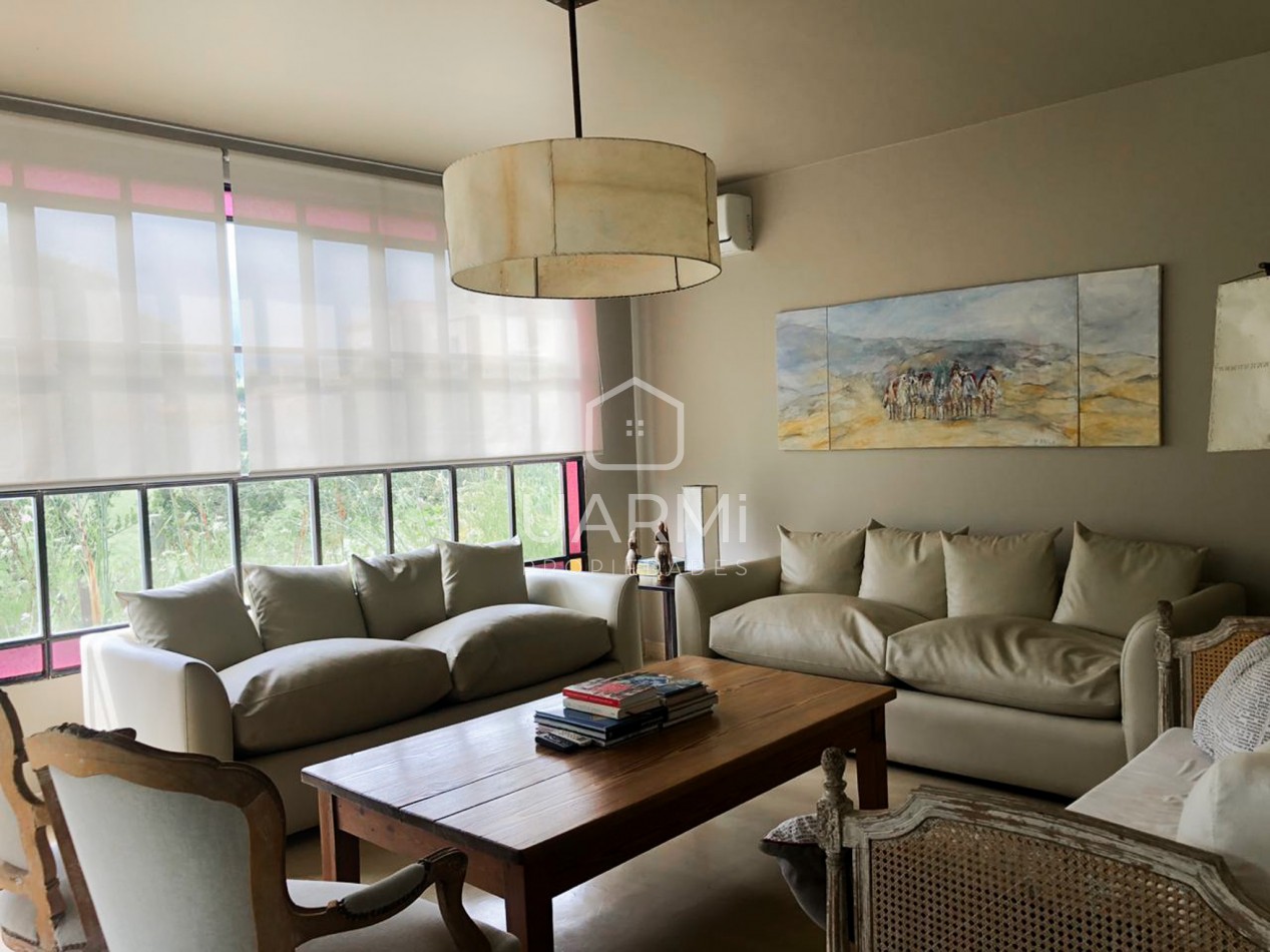 CASA EN VENTA EN EL TIPAL