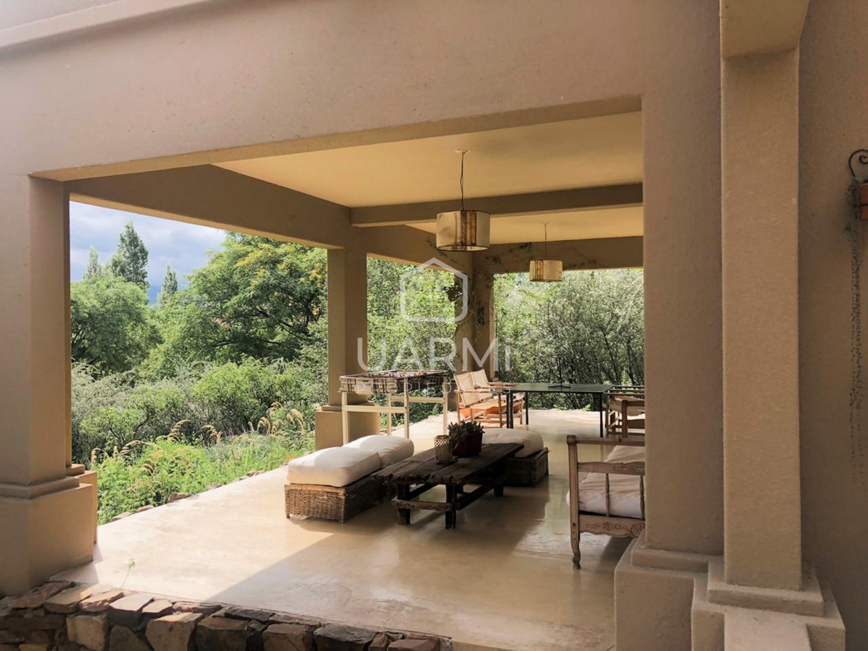 CASA EN VENTA EN EL TIPAL