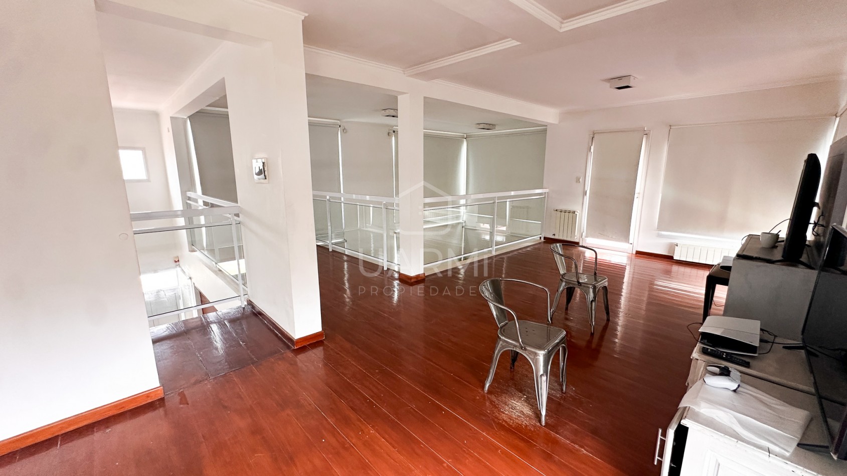 CASA MODERNA EN VENTA EN EL TIPAL