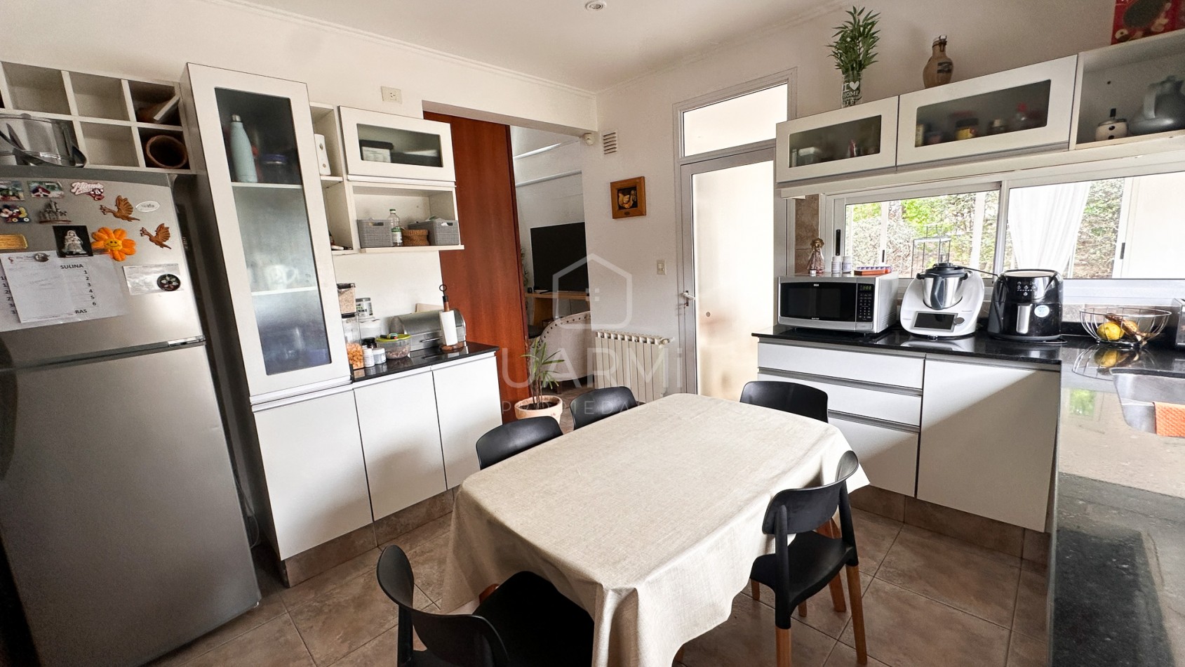 CASA MODERNA EN VENTA EN EL TIPAL