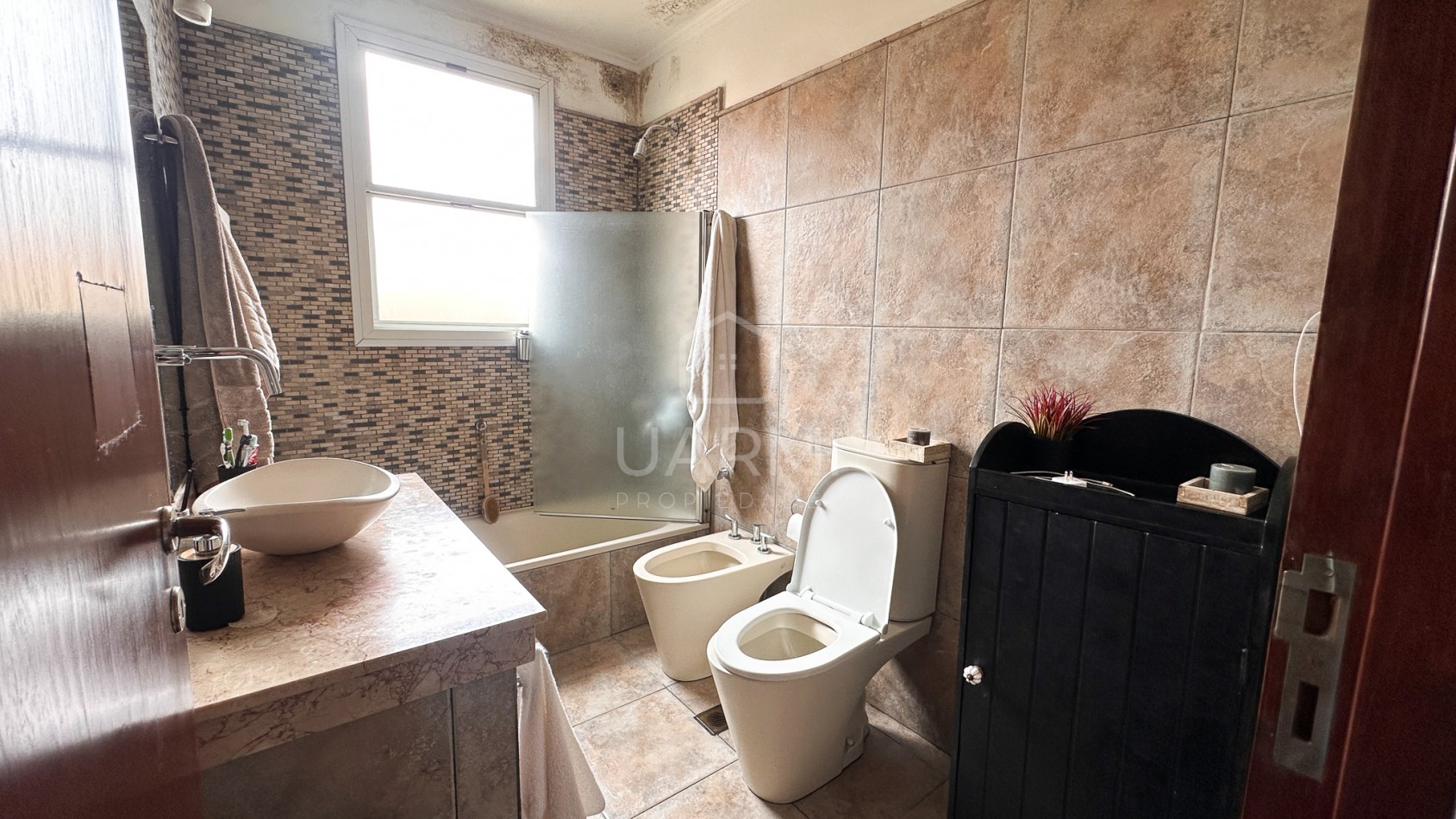 CASA MODERNA EN VENTA EN EL TIPAL