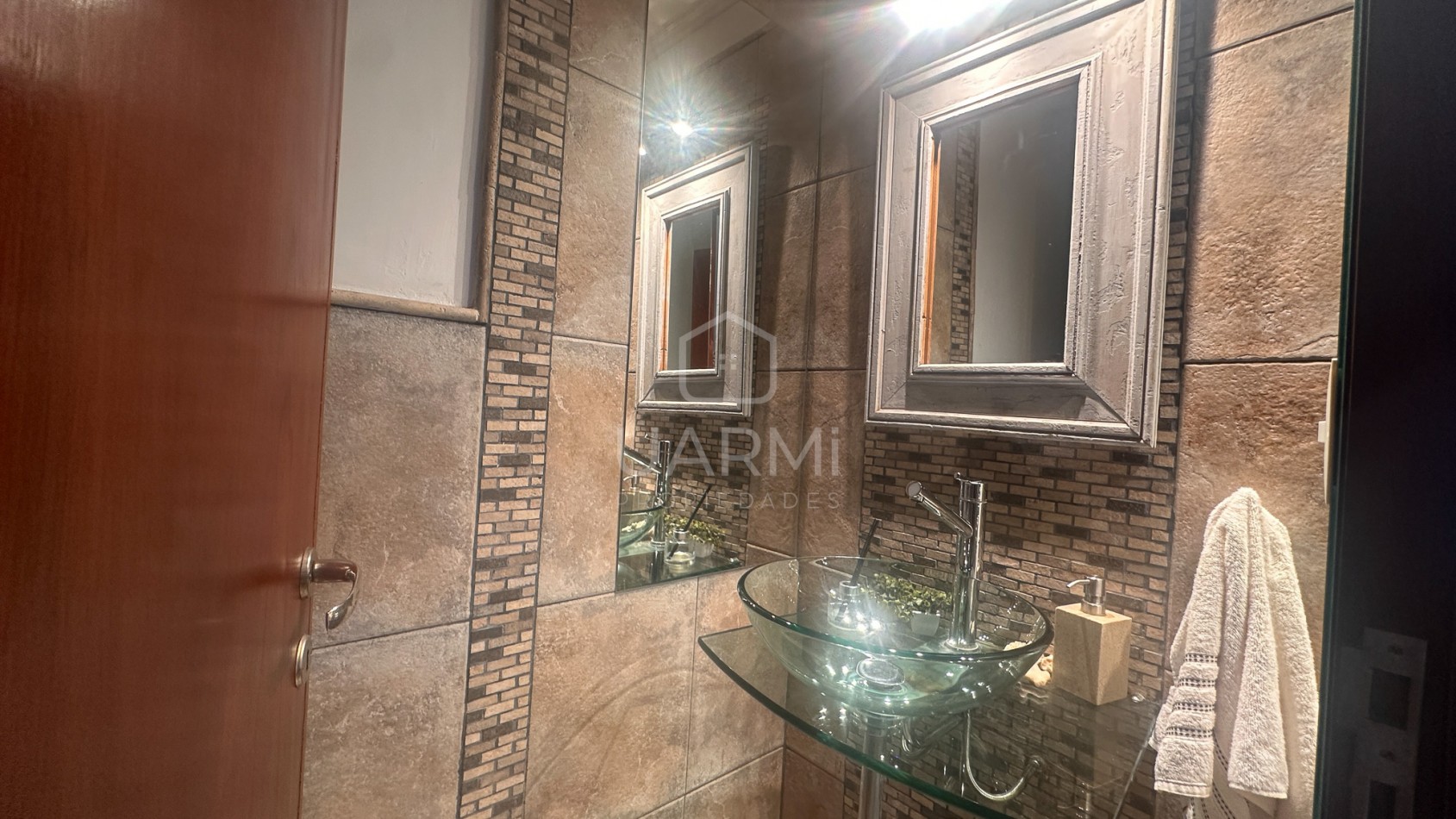 CASA MODERNA EN VENTA EN EL TIPAL