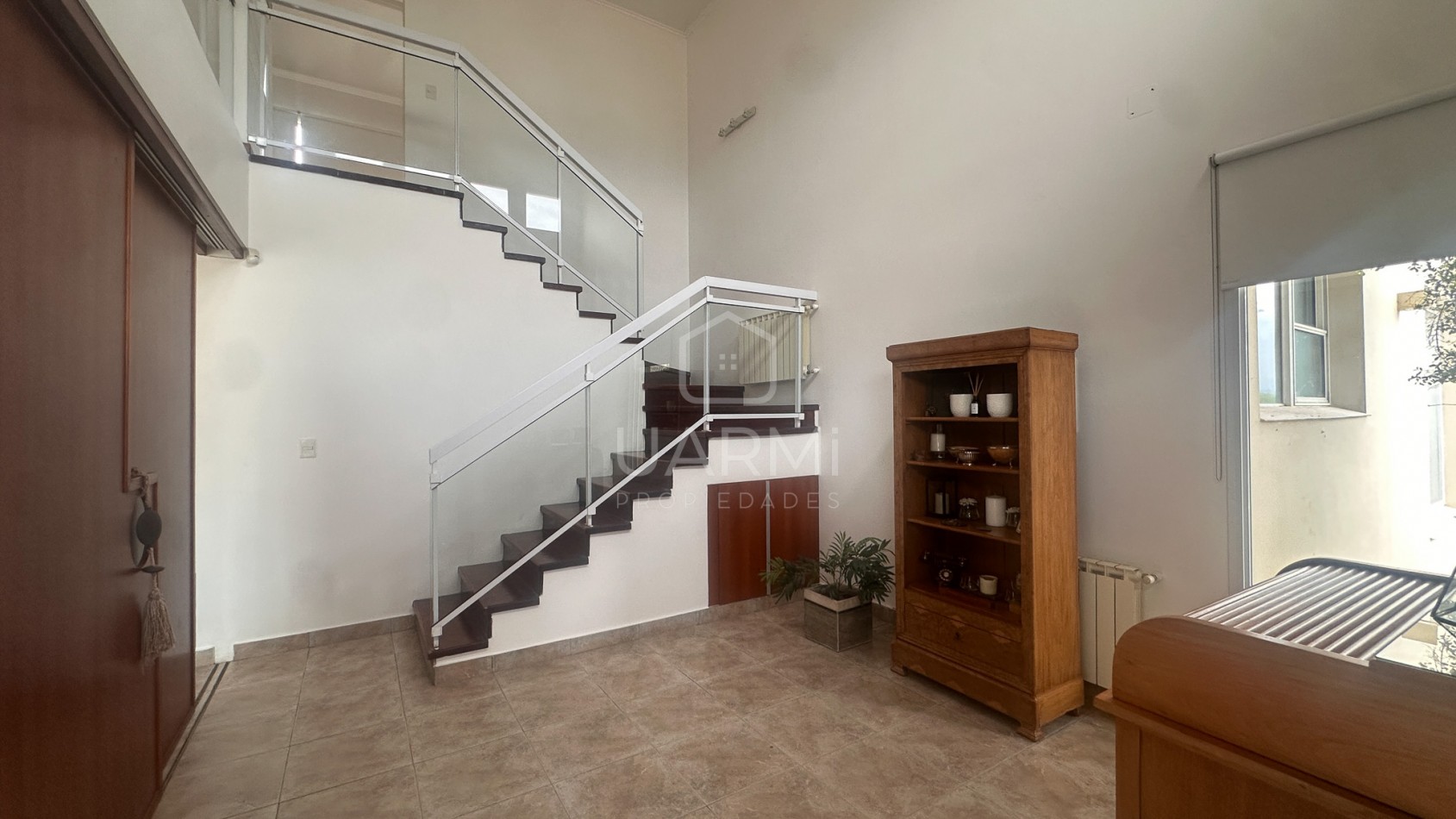 CASA MODERNA EN VENTA EN EL TIPAL