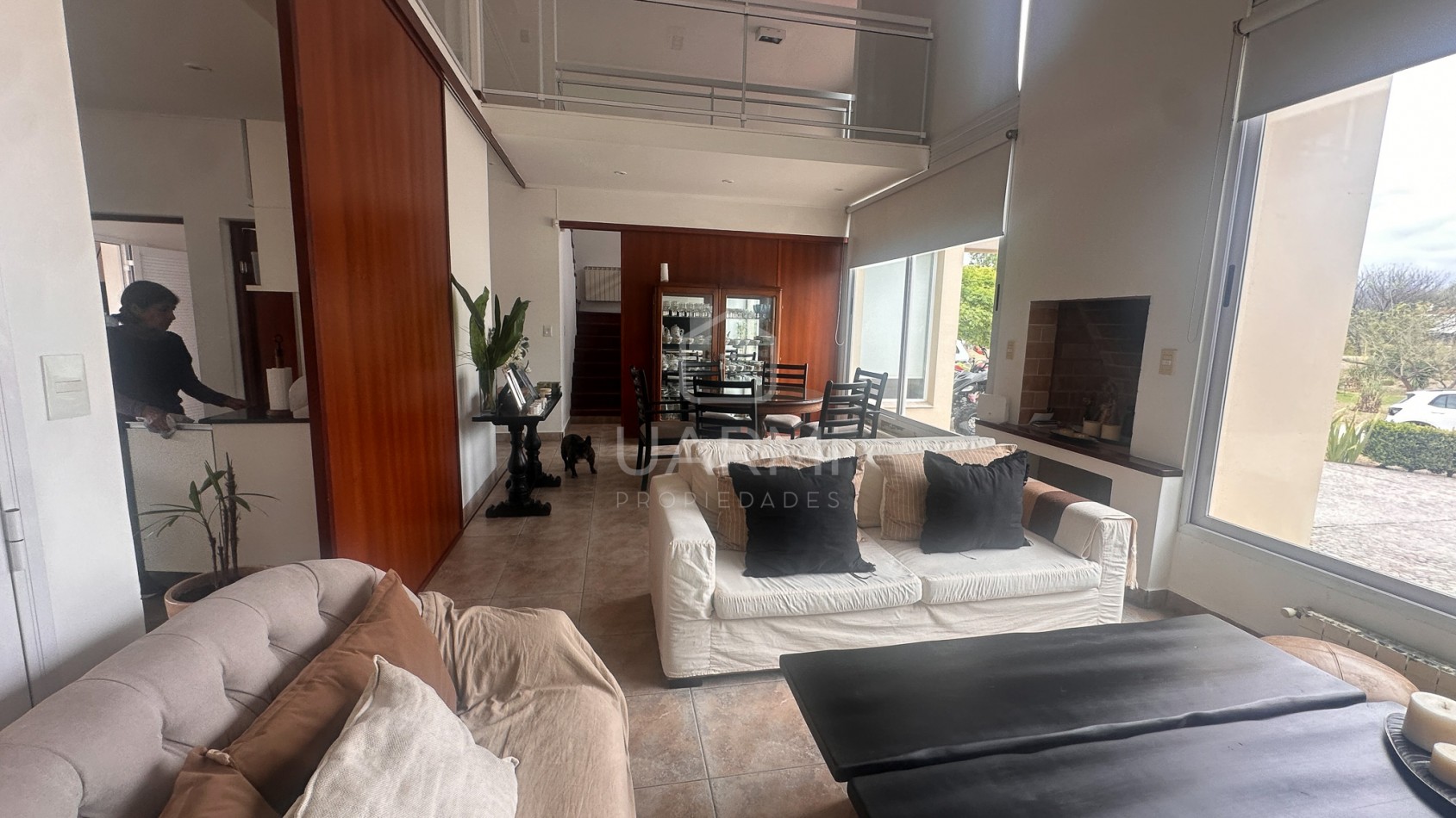 CASA MODERNA EN VENTA EN EL TIPAL