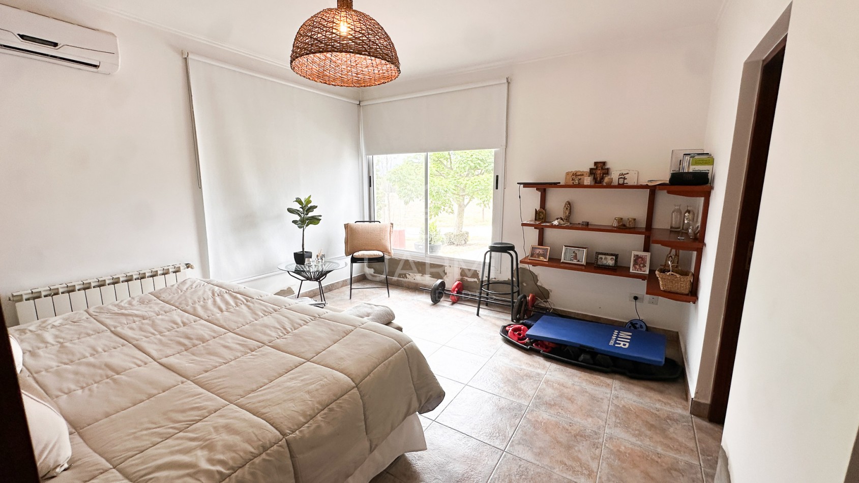 CASA MODERNA EN VENTA EN EL TIPAL